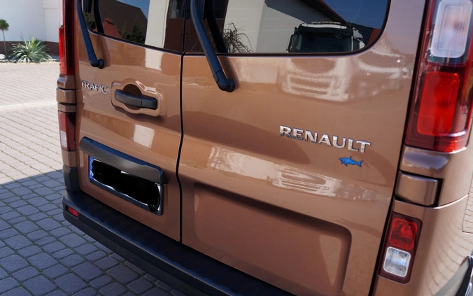 Renault Trafic cena 79500 przebieg: 210000, rok produkcji 2016 z Bodzentyn małe 277